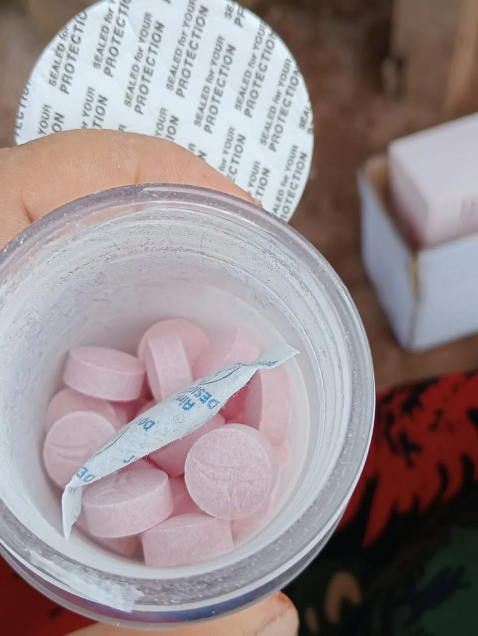 Tablet kunyah DVN Collagen asli berwarna pink dengan segel SEALED for your PROTECTION